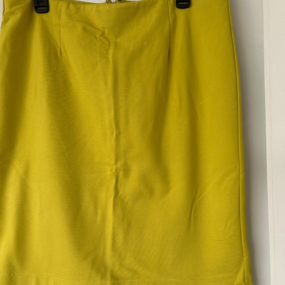 LEMON GREEN HALOGEN SKIRT size L